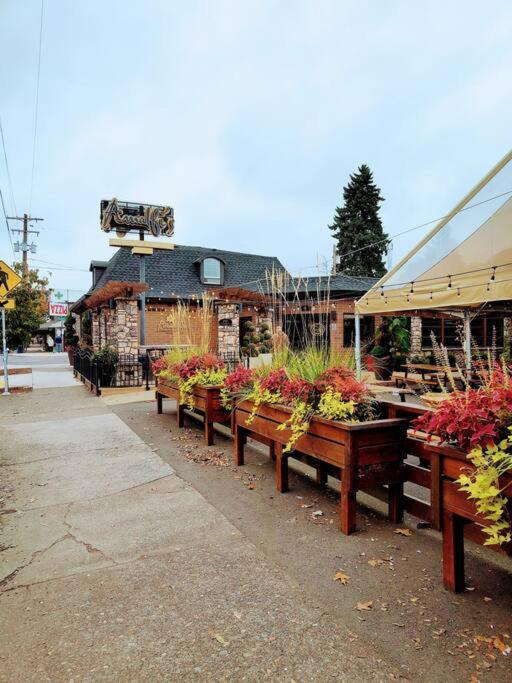 Sweet Beech St Retreat-Basement Apt พอร์ตแลนด์ ภายนอก รูปภาพ